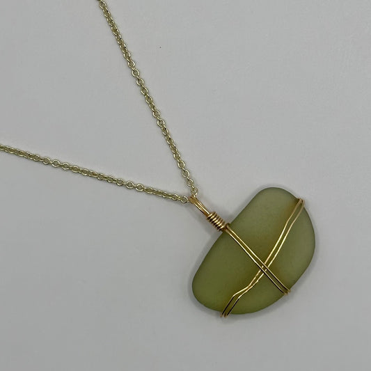 Green Seaglass on Gold Circle Link Chain Necklace